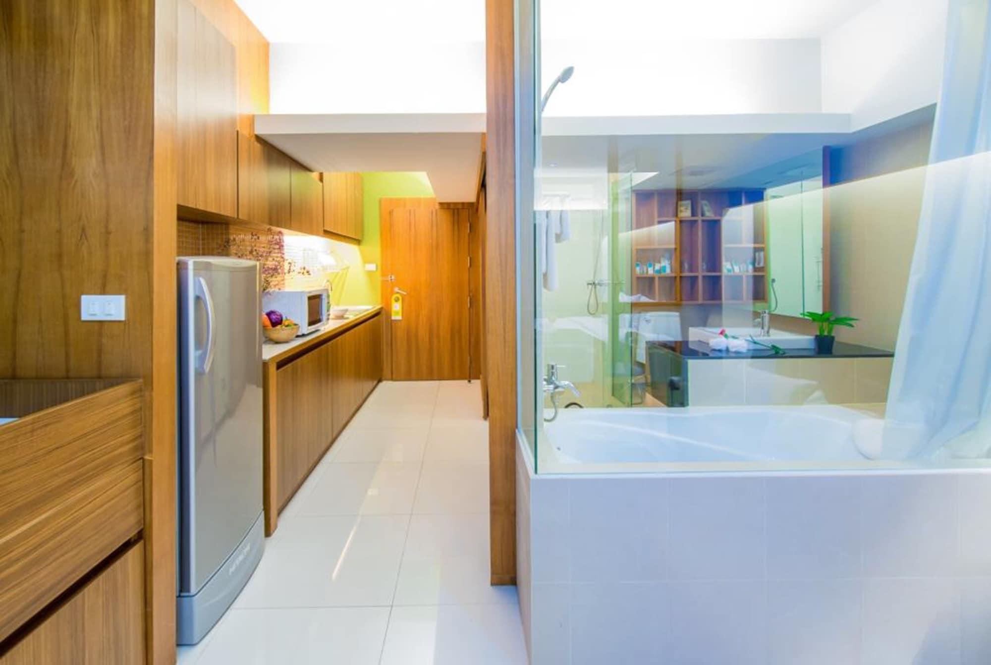Laemtong Serviced Apartment Сирача Экстерьер фото