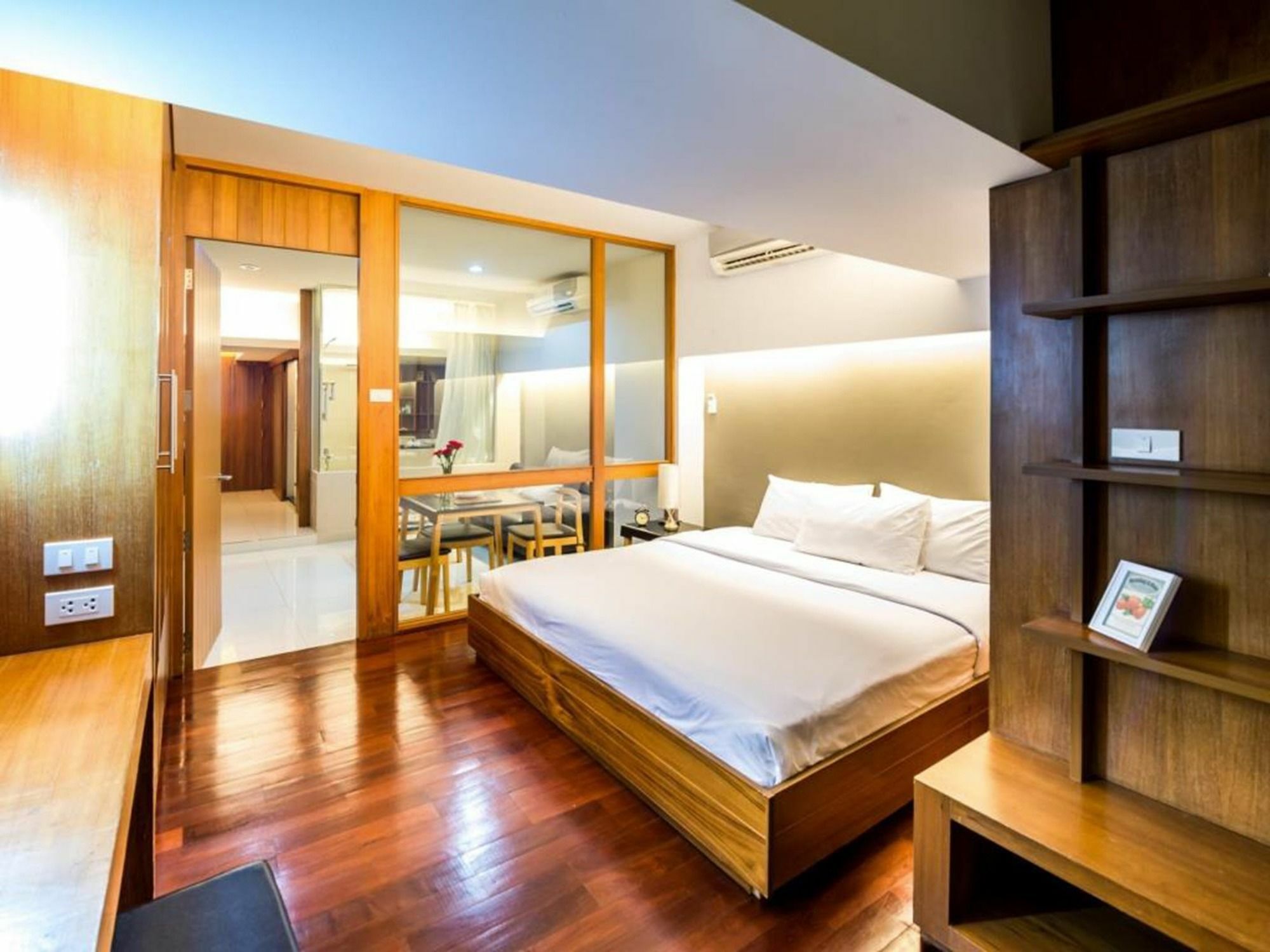 Laemtong Serviced Apartment Сирача Экстерьер фото